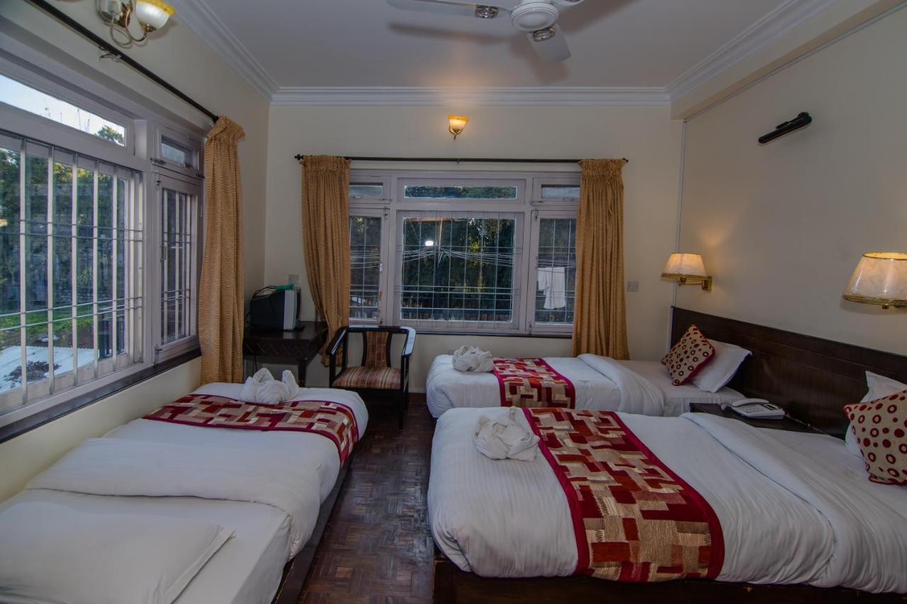 Hotel Panorama Покхара Экстерьер фото